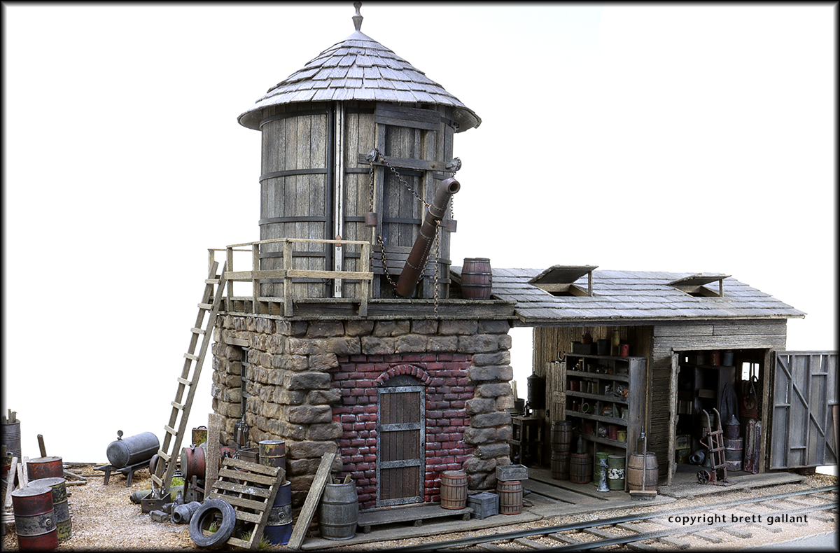 SierraWest  O Scale Water Tank and Handcar Shed